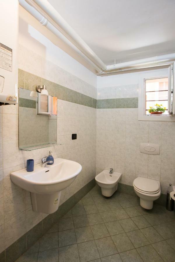 Sant'Orsola Apartment 博洛尼亚 外观 照片